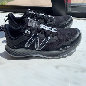 NITREL V4 TRAIL RUNNING SHOE - WOMEN'S